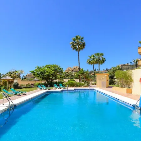 Apartment Elviria Hills Penthouse - Idyllic Golf & Sea View Oasis In Marbella