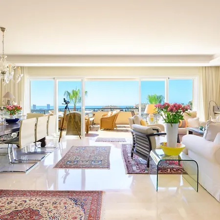 Elviria Hills Penthouse - Idyllic Golf & Sea View Oasis In * 马尔韦利亚