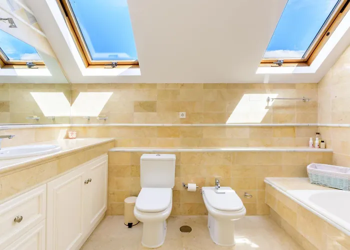 Elviria Hills Penthouse - Idyllic Golf & Sea View Oasis In Appartamento Marbella