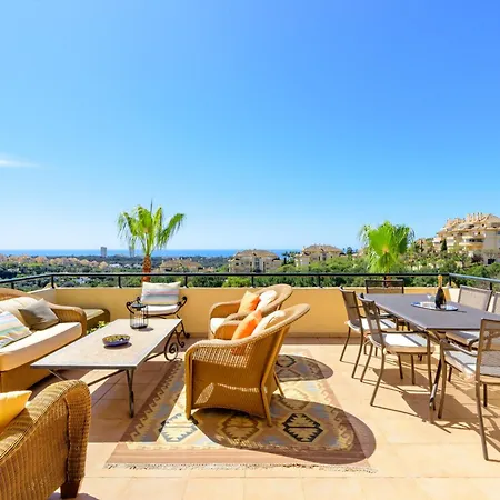 Lägenhet Elviria Hills Penthouse - Idyllic Golf & Sea View Oasis In *