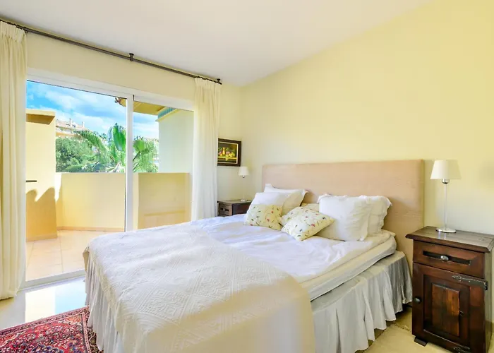 Elviria Hills Penthouse - Idyllic Golf & Sea View Oasis In Lägenhet Marbella