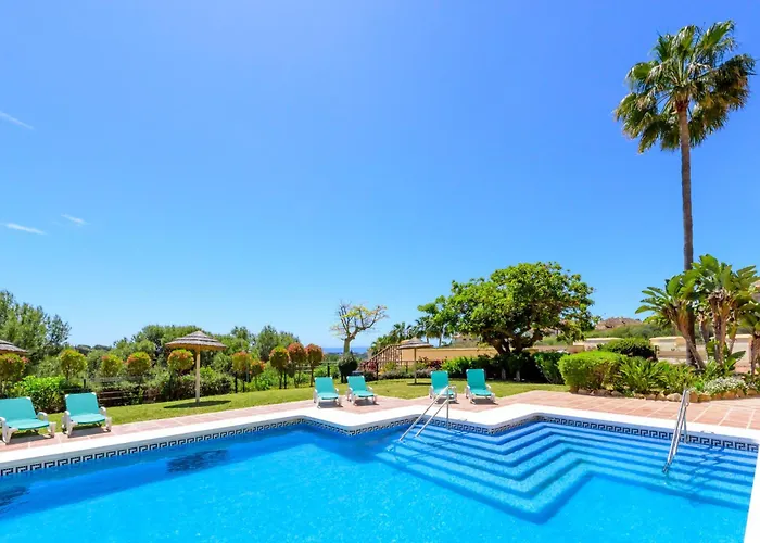 Elviria Hills Penthouse - Idyllic Golf & Sea View Oasis In Lägenhet Marbella